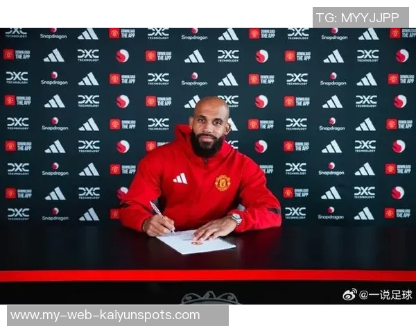 姆伯莫秘密劝说巴莱巴加盟曼联共同分享红魔的快乐与荣耀 姆伯莫秘密劝说巴莱巴加盟曼联共同分享红魔的快乐与荣耀