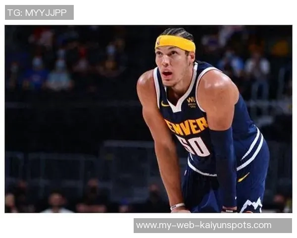 戈登状态火热半场完美表现砍下14分外加3篮板1助攻助力球队奋勇争先 戈登状态火热半场完美表现砍下14分外加3篮板1助攻助力球队奋勇争先