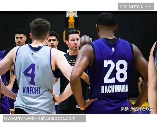 湖人季前赛遭遇连败Buha称训练氛围显著改变雷迪克表现愈加急躁 湖人季前赛遭遇连败Buha称训练氛围显著改变雷迪克表现愈加急躁