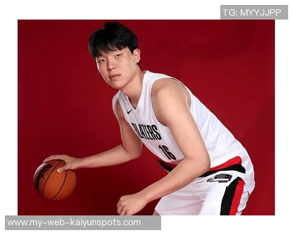 杨瀚森期待新秀赛季多上场时间力求减少失误不拖后腿 杨瀚森期待新秀赛季多上场时间力求减少失误不拖后腿