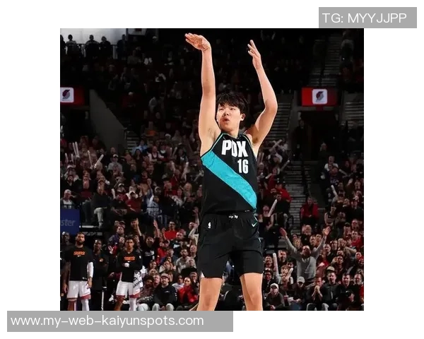 杨瀚森三分命中后被换下原因分析与防守技巧提升建议